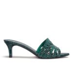 Gina Geneva in Emerald Louis
